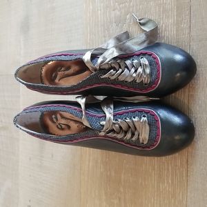 EUC Poetic Licence heels EU 40 (size 9)
